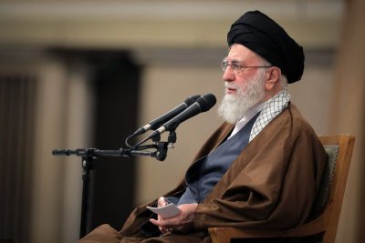 امام خامنه ای